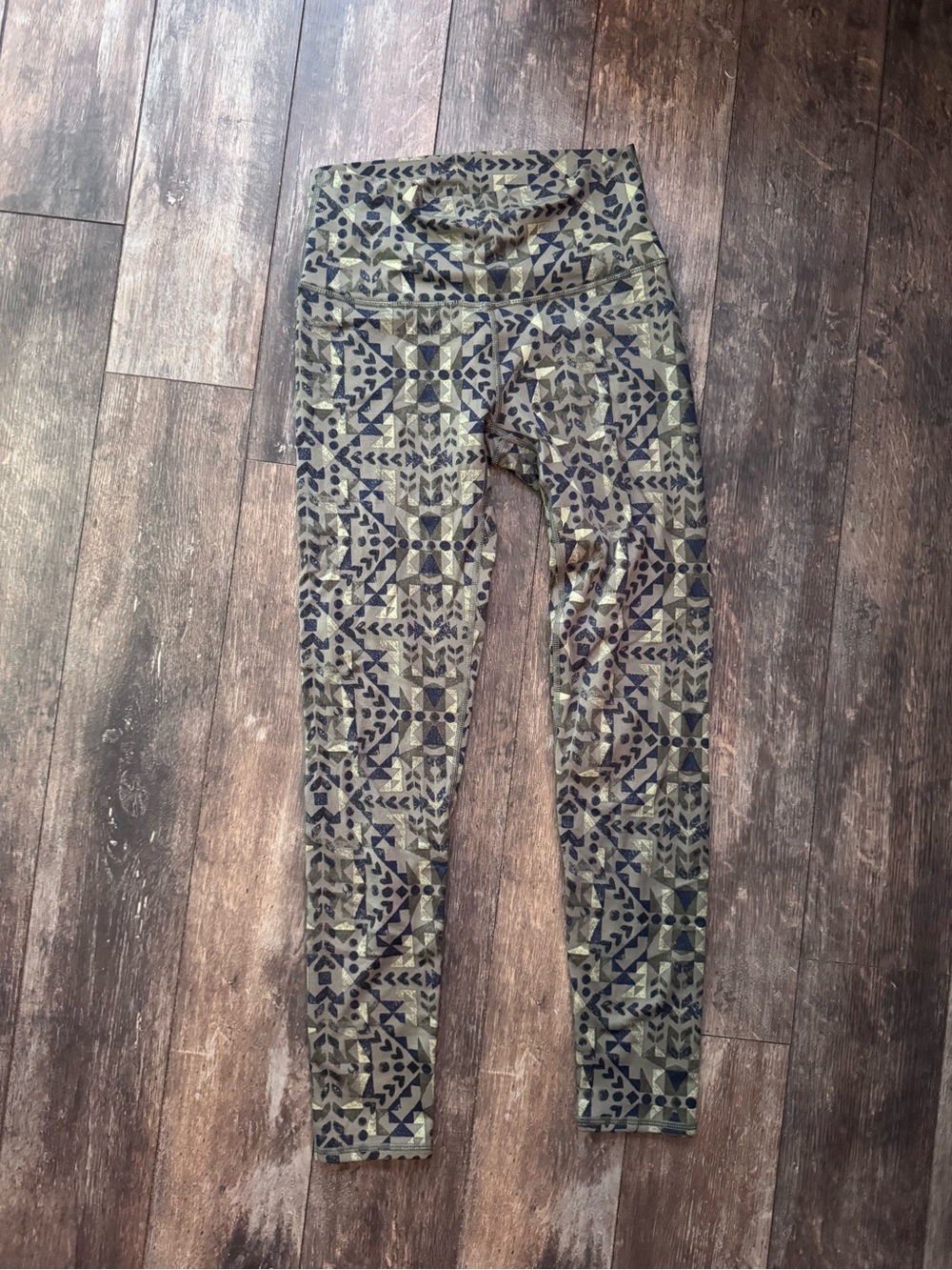 aerie Olive & Navy Geometric Kids Leggings